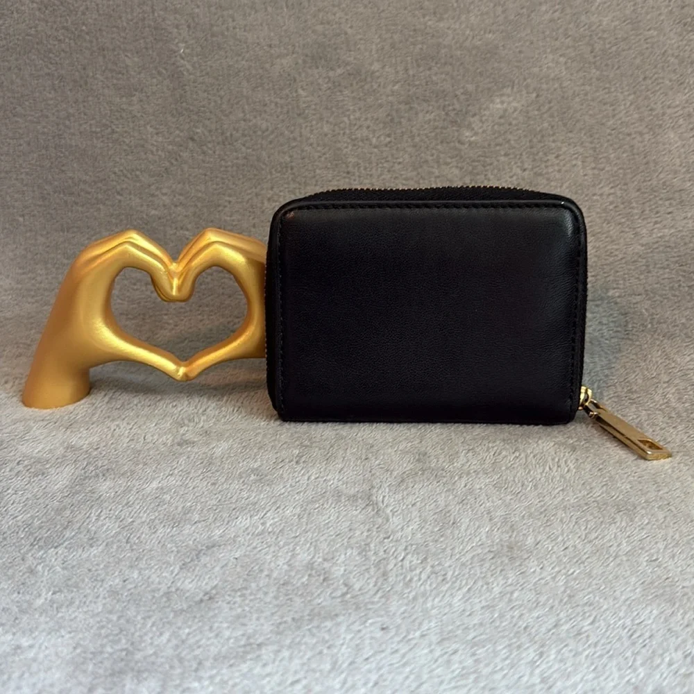 🖤MARC JACOBS🖤Black Leather Bow Embellished Zip Around Card Case/EUC
